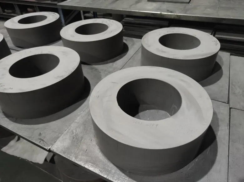 چگونه حلقه های رول کاربید سیمانی مقاوم در برابر سایش به جلوگیری از خراش سطحی روی میله های تقویت کننده کمک می کنند